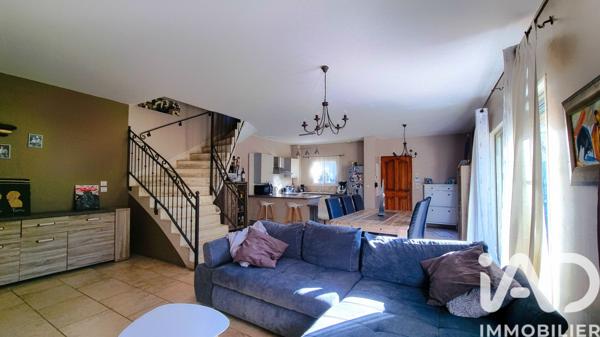 Maison à vendre 5 pièces 122 m² Saint-Rémy-de-Provence