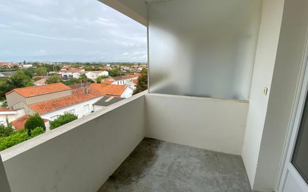 Appartement à vendre    3 pièces •  Aytré