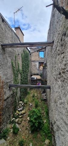 Immeuble
                                                                                                                                                
                                                                                                                                                
                                                                                                                                                
                                                    
                                                                                                                                                                                                                                                                                                                        169  m²