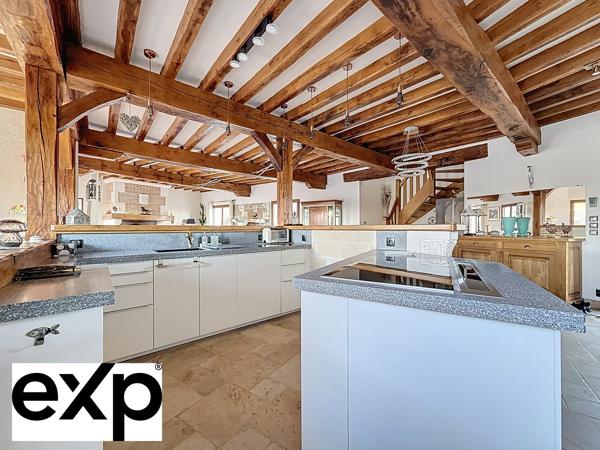 Maison normande rénovée 2024 – DPE B – 7 890 m² de terrain sans vis-à-vis