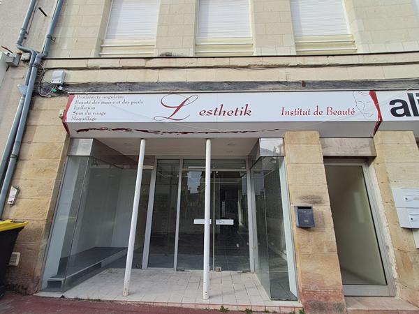 86200 LOUDUN Local commercial Loudun 3 pièce(s) 60 m2