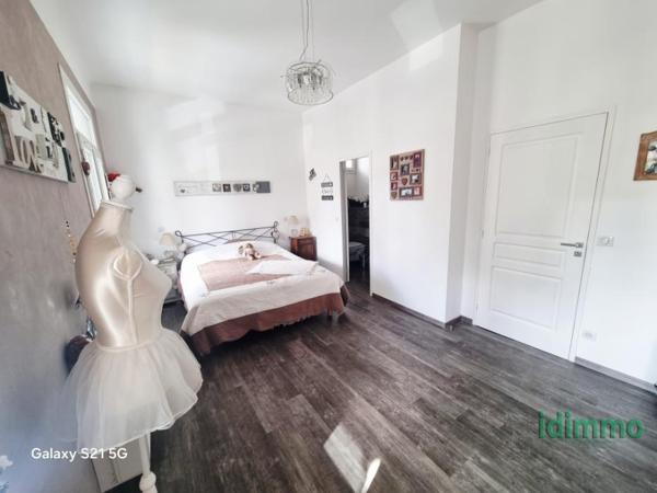 Exclusivité et Rare Draguignan centre Belle maison de charme F7 145M sur 440m terrain garage véranda 398000€ D Draguignan (83300)