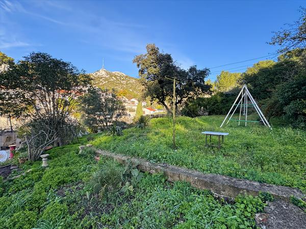 Vente maison à rénover à Marseille - Le Redon - Luminy
