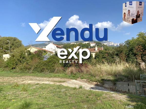 Petit Maison- Bas de Villa - Plain pied - T2 - 36  m²  - Jardin 80 m²  - 2 Places de Parking  / Les Moulins