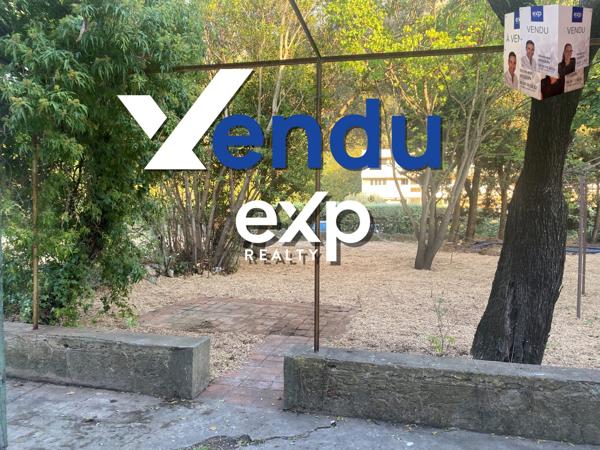 Petit Maison- Bas de Villa - Plain pied - T2 - 36  m²  - Jardin 80 m²  - 2 Places de Parking  / Les Moulins