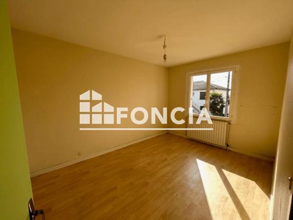 Location Maison 3 pièces 68.95 m² - 20 RUE DU FIEF Les Roche Premaries 86340