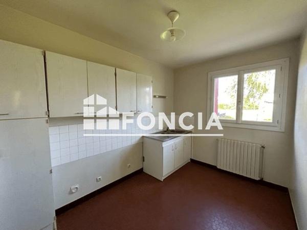 Location Maison 3 pièces 68.95 m² - 20 RUE DU FIEF Les Roche Premaries 86340