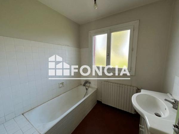 Location Maison 3 pièces 68.95 m² - 20 RUE DU FIEF Les Roche Premaries 86340