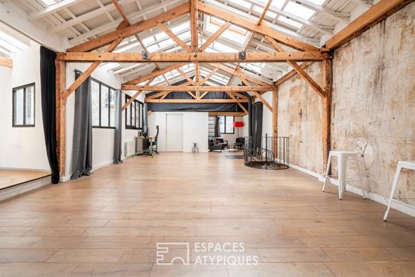 Atelier en duplex à usage mixte dans une ancienne menuiserie