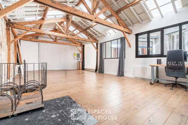 Atelier en duplex à usage mixte dans une ancienne menuiserie