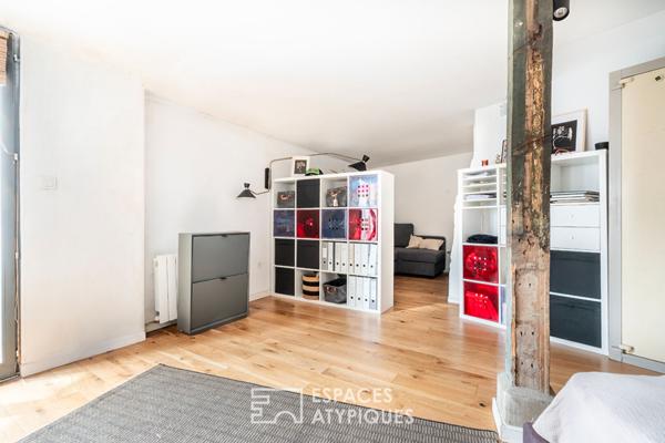 Atelier en duplex à usage mixte dans une ancienne menuiserie