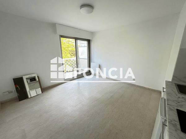 Location Studio 24 m² - LES FLORALIES DU PRADO Marseille 13008
