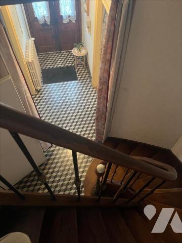 MAISON DE VILLE AVEC DEPENDANCE