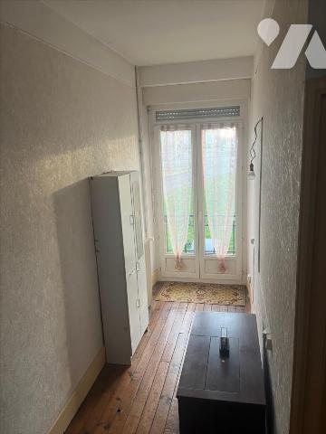 MAISON DE VILLE AVEC DEPENDANCE