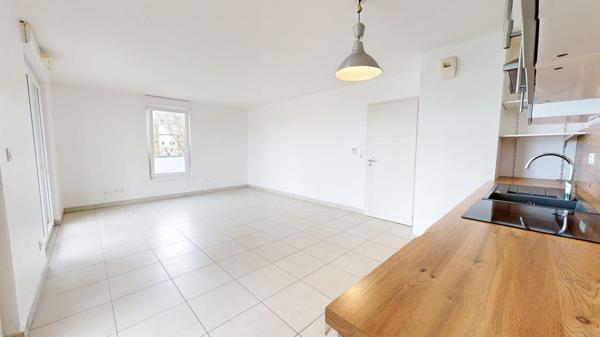 À vendre – Appartement 4 pièces avec terrasse à Ostwald