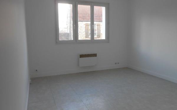 Appartement à louer    1 pièce • 24,80 m2 Brétigny-sur-Orge