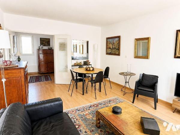 À vendre - Appartement T3 lumineux et élégant, proche du Parc Latécoère

Dans un écrin de ver...