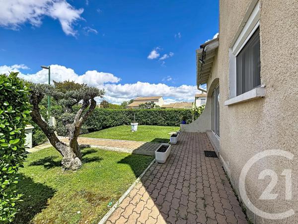 Maison à vendre  5 pièces - 144,07 m 2   MAUGUIO CARNON  - 34