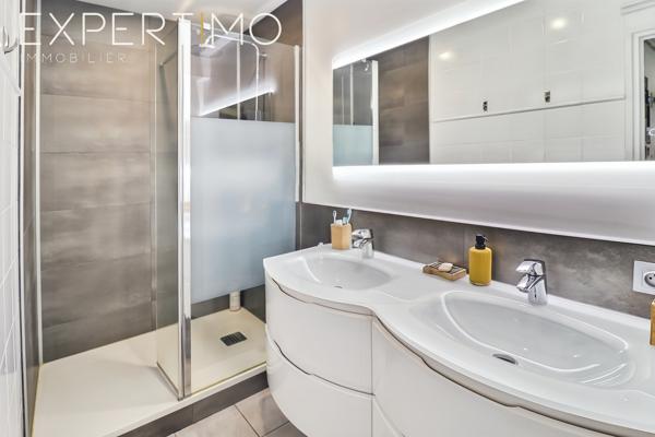 Brest (29200) BREST QUARTIER GAMBETTA - SAINT MICHEL APPARTEMENT T3 AVEC ASCENSEUR ET BALCON