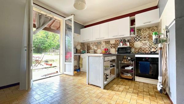 Dpt Dordogne (24), à vendre proche de BERGERAC maison P4