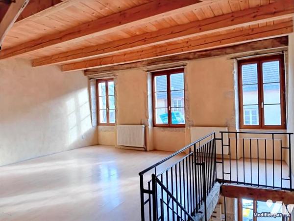 Maison de village sur la commune de BEAUFORT ORBAGNA.