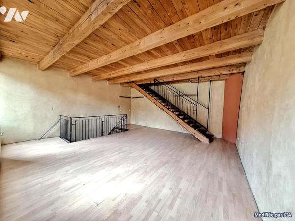 Maison de village sur la commune de BEAUFORT ORBAGNA.