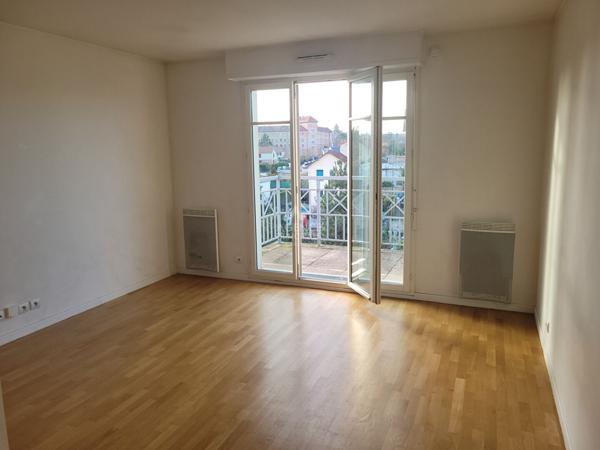 Appartement Saint Germain En Laye 1 pièce(s) 25 m2 €185 000 ** - Référence 17431