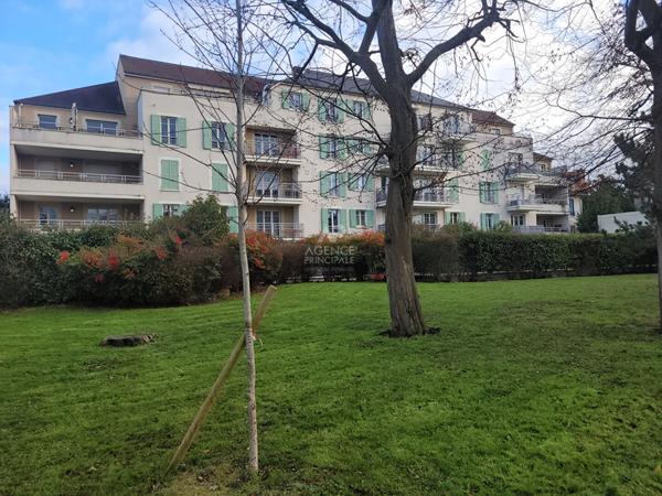 Appartement Saint Germain En Laye 1 pièce(s) 25 m2 €185 000 ** - Référence 17431