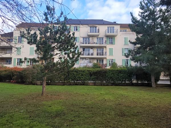 Appartement Saint Germain En Laye 1 pièce(s) 25 m2 €185 000 ** - Référence 17431