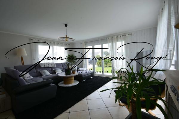 Saint-Marcouf, à 200 mètres de la plage, maison de qualité avec de beaux volumes et une vie de plain-pied !!!