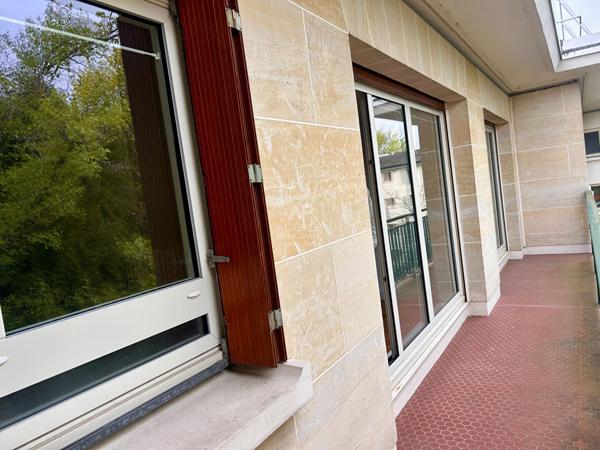 Appartement Maisons Laffitte 3 pièce(s) 58 m2 - ASCENSEUR 350 000 € **  - Référence  4666