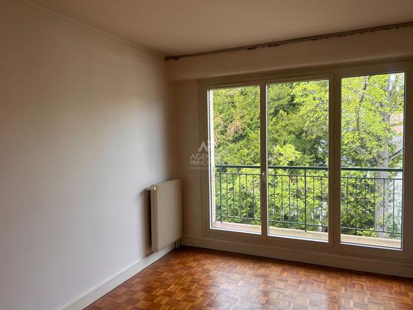 Appartement Maisons Laffitte 3 pièce(s) 58 m2 - ASCENSEUR 350 000 € **  - Référence  4666
