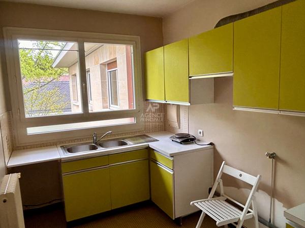 Appartement Maisons Laffitte 3 pièce(s) 58 m2 - ASCENSEUR 350 000 € **  - Référence  4666