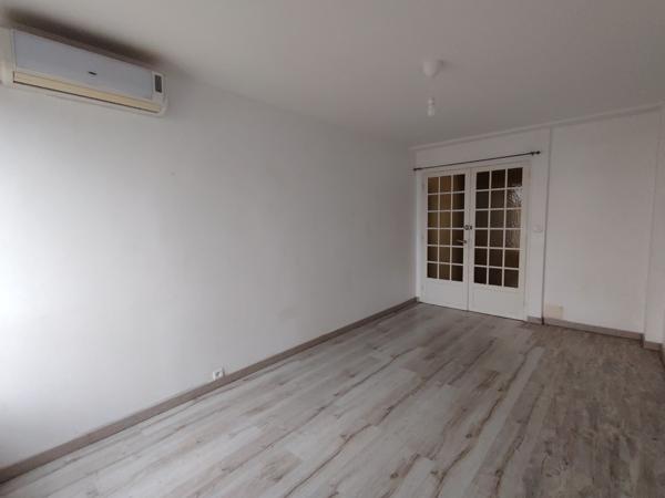 APPARTEMENT 13013 TYPE 4 T4 4 PIECES  PARKING BALCON  LA ROSE 13013 MARSEILLE