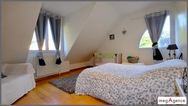 Maison à MAUREPAS, 78310 - 8 pièces 176m²