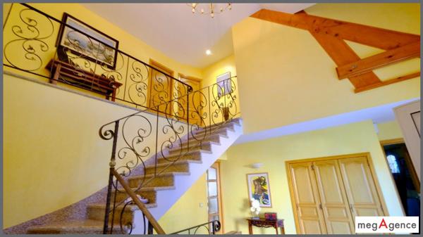 Maison à MAUREPAS, 78310 - 8 pièces 176m²