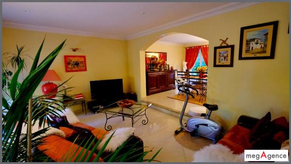 Maison à MAUREPAS, 78310 - 8 pièces 176m²