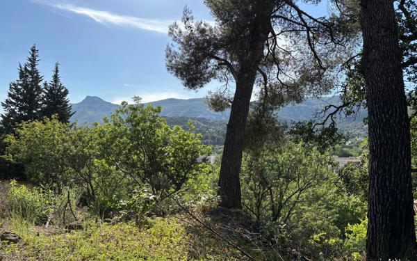 Terrain à vendre    Roquevaire