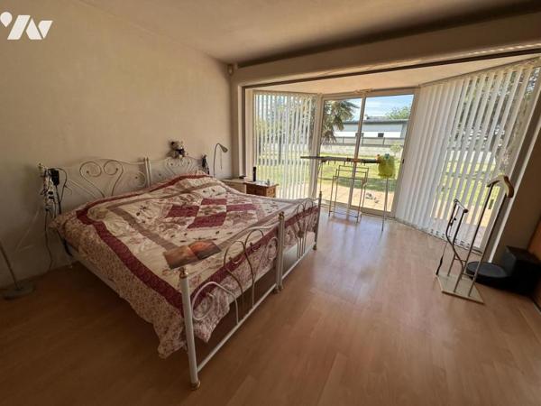 A VENDRE 56 SURZUR, au calme en impasse, maison 2000 sur terrain 1954 m²