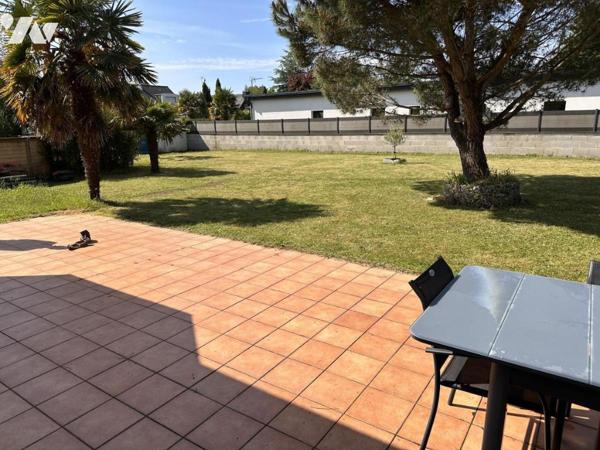 A VENDRE 56 SURZUR, au calme en impasse, maison 2000 sur terrain 1954 m²