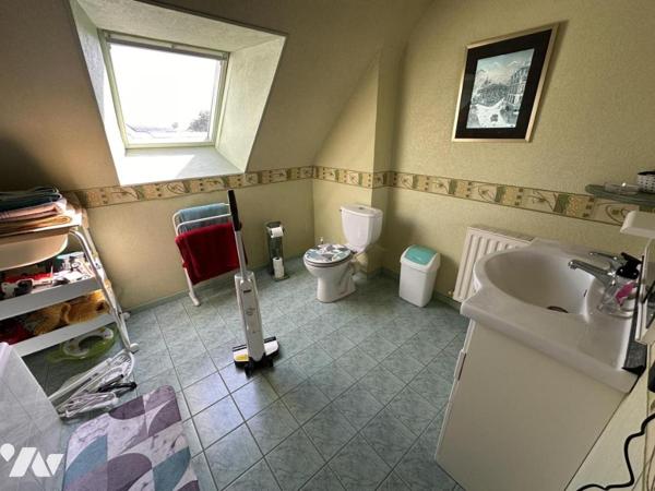A VENDRE 56 SURZUR, au calme en impasse, maison 2000 sur terrain 1954 m²