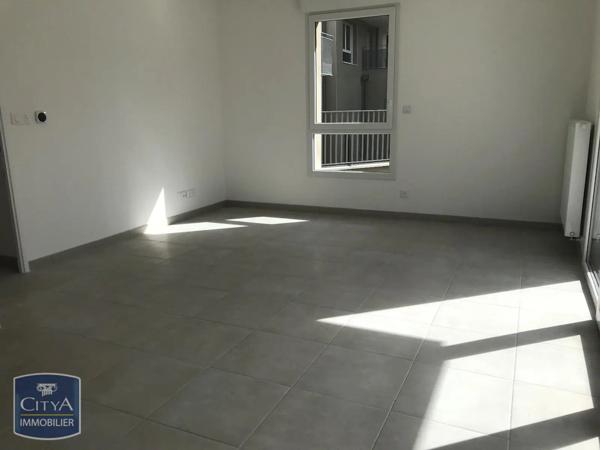 Appartement à louer 2 pièces 48.05m² Chambray-lès-Tours (37170)