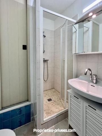 Appartement Saint Raphael-Triangle d'Or -Front de mer - 3 pièces, Parking, cave