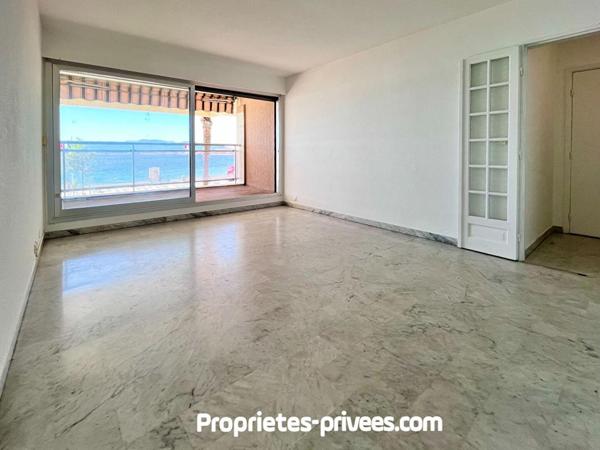 Appartement Saint Raphael-Triangle d'Or -Front de mer - 3 pièces, Parking, cave