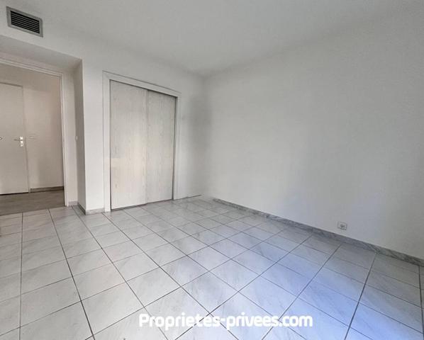 Appartement Saint Raphael-Triangle d'Or -Front de mer - 3 pièces, Parking, cave