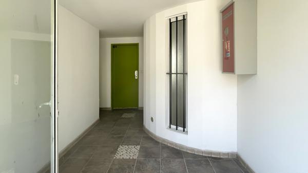 Marseille (13003) Immeuble de rapport 9 studio – 200 m² – Marseille 13003 – Rentabilité 8 % – À 5 min de la Gare Saint-Charles