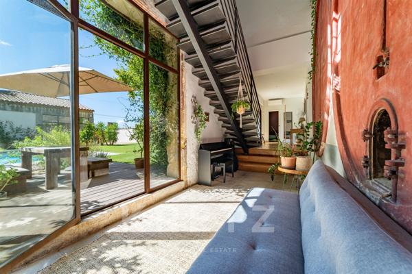 Mas entièrement rénové avec piscine