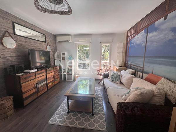 Aix la Duranne  - À louer - T3 rénové de 67 m²  meublé  avec terrasse, piscine