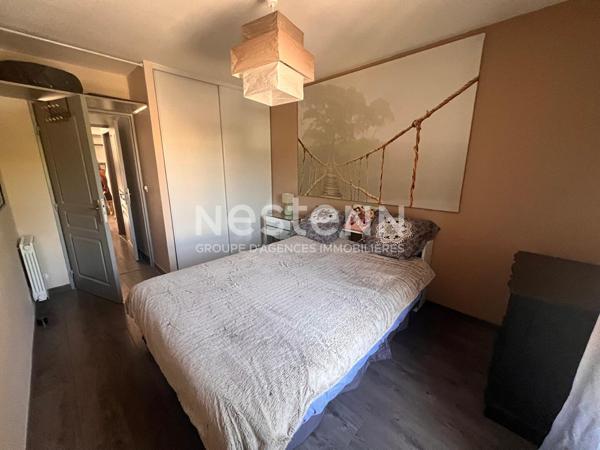 Aix la Duranne  - À louer - T3 rénové de 67 m²  meublé  avec terrasse, piscine