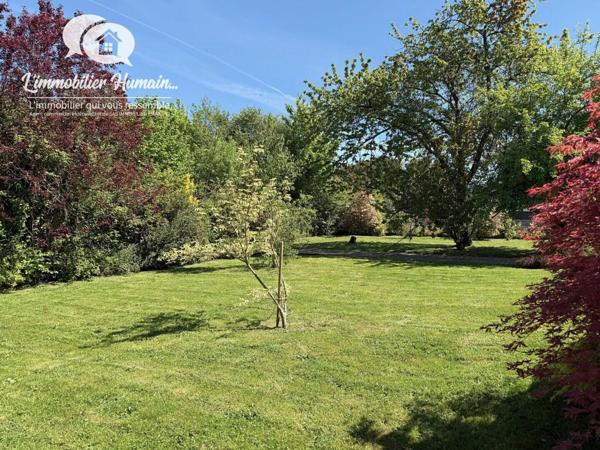 CONTEMPORAINE, VOLUMES RARES, JARDIN PAYSAGER, 20 MIN DE ROUEN 824 000 €